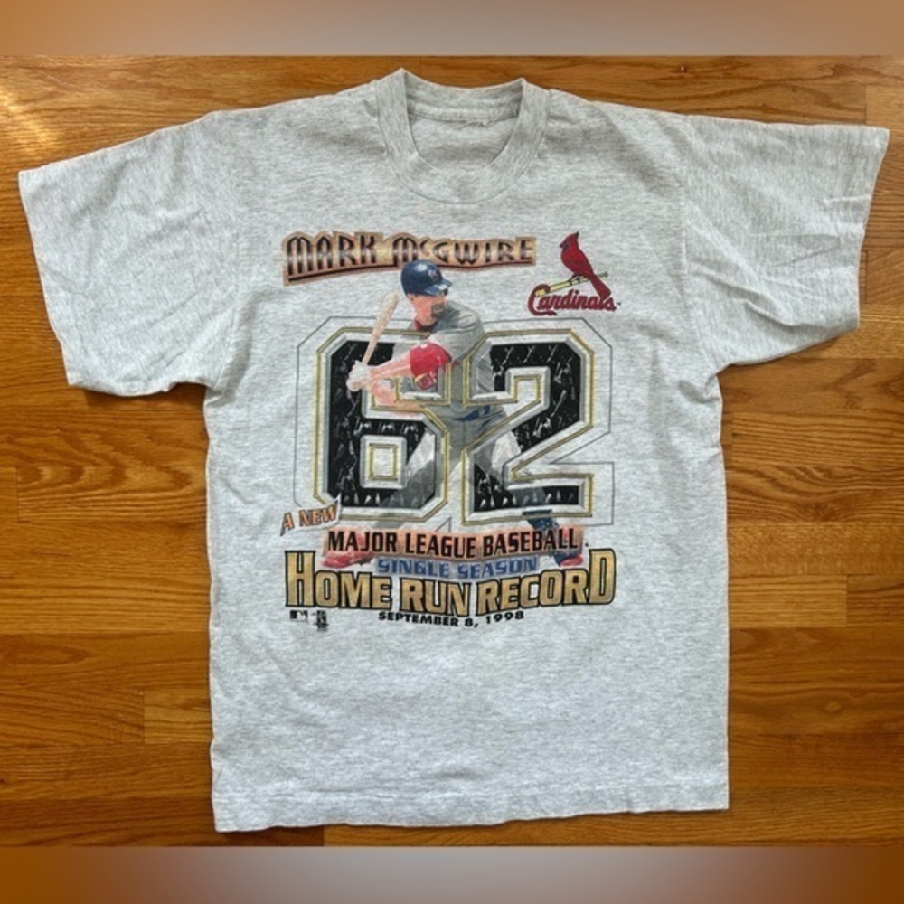 Vintage Mark McGwire Season Home Run Record 1998 Graphic Tee Small